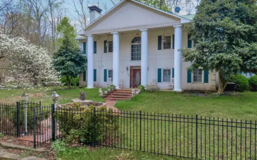 30-Acre Multi-Use Property w/ Homes & Warehouse