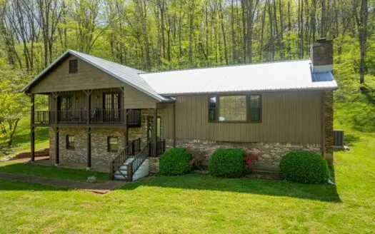 Country Home for Sale in Giles County, Tennessee