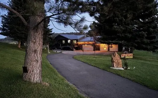 4 Bedroom 3 Bathroom on 3.62 Acres in Lewistown, Montana