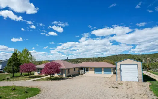 3 bedroom, 3 bath Home in rural Colorado