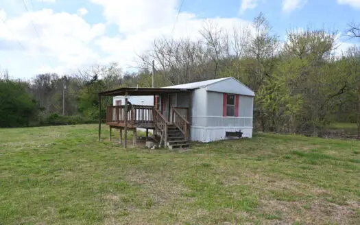 Moble Home on lot with Shop Near Tennessee River