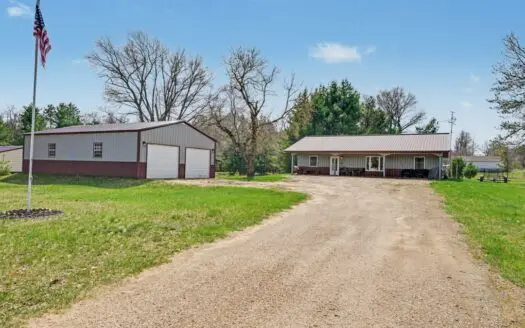 4-Bedroom, 1-Bath Barndominium in Warrens WI