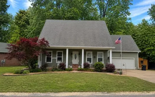 Home For Sale Jackson,TN 28 Baymeadows Dr $239,000 3 Bed/2.5 Bath