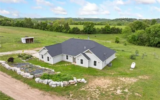 Country Home with Acreage, Shop Fenced For Sale Bergman School