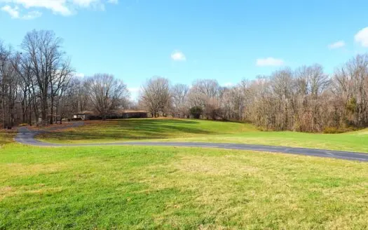 Hobby Far on 4 Ac Near Town, Large, Quality Home, Owner Financing