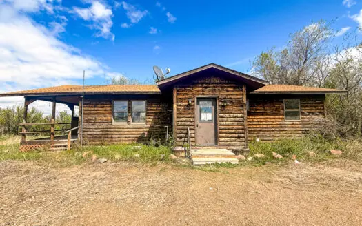 Home on Milk River in Malta, Montana |  5.11 Acres