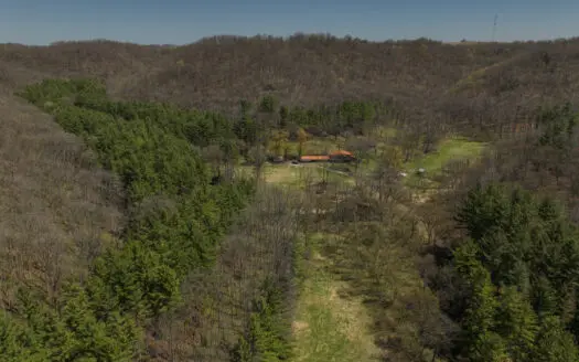 125 Acre Driftless Bluff Sanctuary | Private Valley