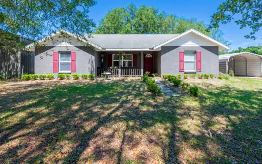 Country Living Meets Aviation Lifestyle in Bell, FL