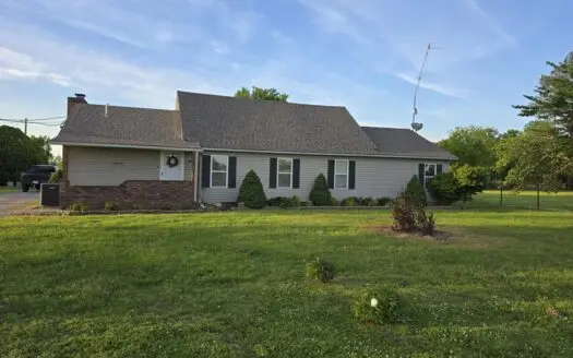 Rural Country Home overlooking 160 Acres Auction