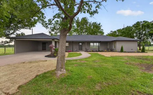 Pryor, Oklahoma Country Home For Sale