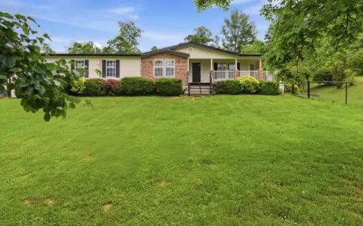 Ozarks Home on 2 Acres Near Jacks Fork River