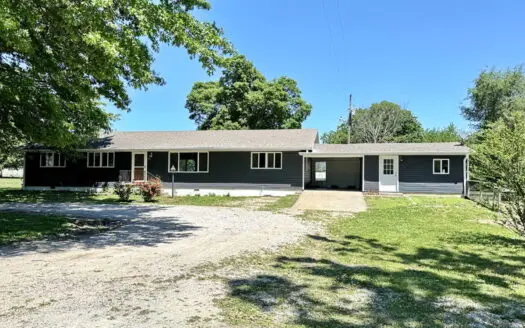 Updated Country Home & 8 Acres Just Outside El Dorado Springs, MO