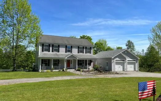 Modern Colonial with Beautiful Gardens – Saint Albans, Maine