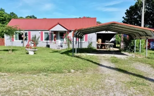 5-Bedroom Home on 2.80 Acres for Sale in Salem, Missouri