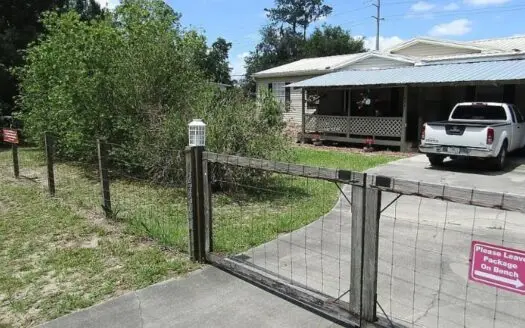 Charming, Comfortable & Updated Home In Lake City