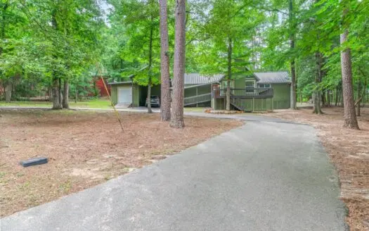 Move In Ready 2 Bedroom 2 Bath Home in Holly Lake Ranch, Texas