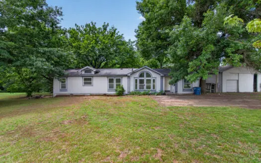 Pryor, Oklahoma Country Home For Sale