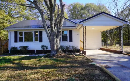 Beautifully renovated 2-bedroom, 2-bathroom home in Lavonia, GA