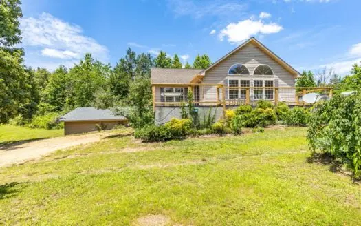 Country Home for Sale in Lewis County, Tennessee