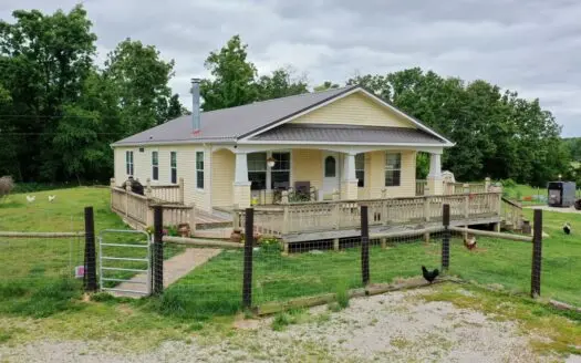 Ozark Homestead and Land for Sale in Salem, MO