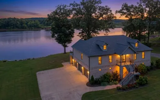 Open Concept Fully Furnished Tennessee Riverfront Home for Sale