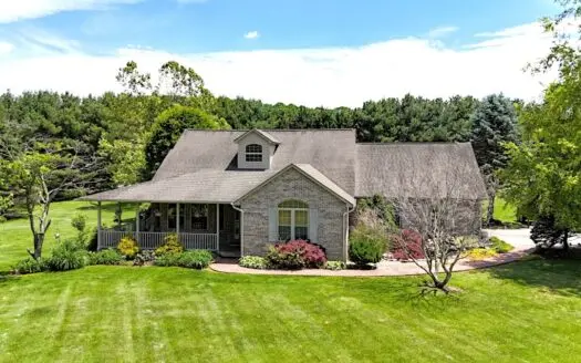 Home with Acreage in Rural Retreat, VA
