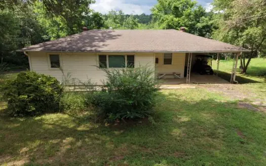 Affordable Charming Home in Clinton AR For Sale