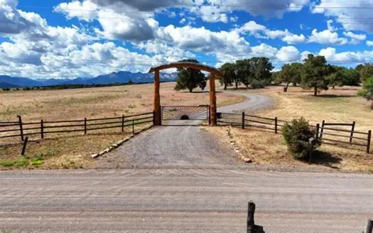 40-Acre Ouray County Retreat: Barndominium & Views for Sale