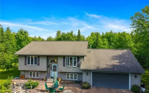 4 Bedroom Home For Sale in Sturgeon Lake, MN