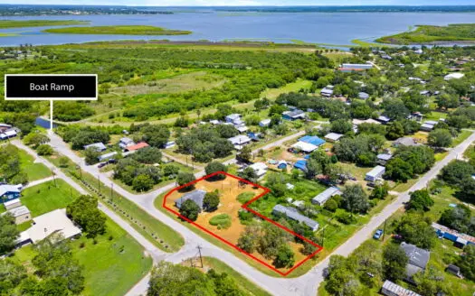 Investment Opportunity Near Lake Corpus Christi on 0.62 Acres