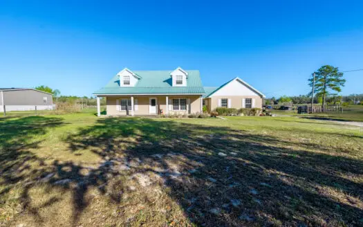 3-Bedroom, 2.5-Bath Home on 6.26 Acres in Bronson FL  Levy County