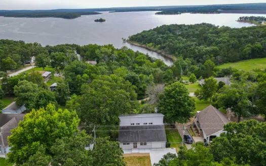 Home for sale in Hickory County Missouri
