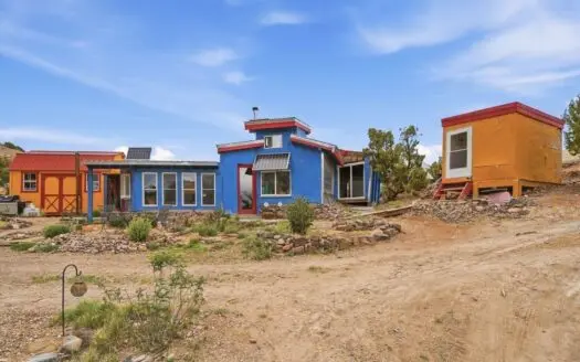 Off-Grid Yurt on 21.8 Acres Near Santa Fe, New Mexico