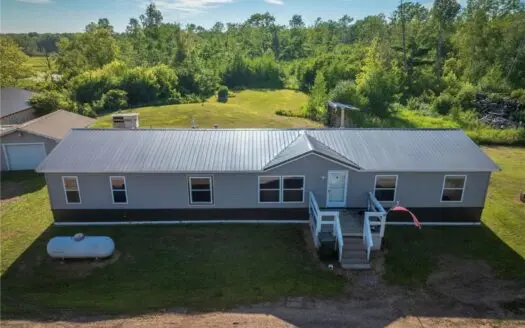 4Bd/2Ba Home w/ Outbuildings For Sale in Hinckley, MN