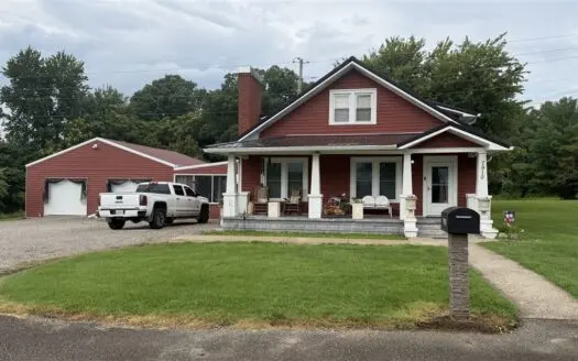 3 bed 2.5 bath country home for sale in Bee Spring Ky.