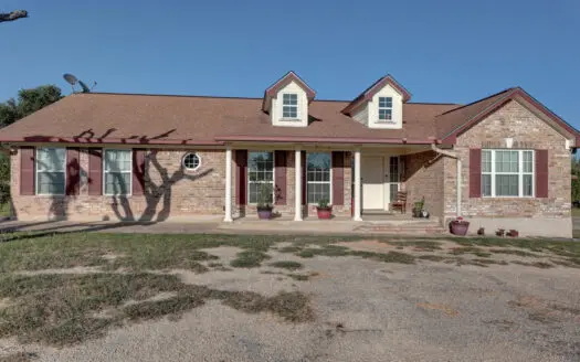 3/2 Brick home on Acreage in Harper TX!