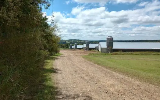 Poultry Farm For Sale in Huntsville, Arkansas