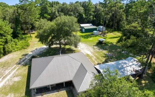 Beautiful Home On 15.5 Private Acres in North Florida