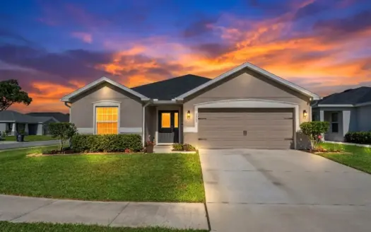 Country Home, 3/2, Practically brand new, Open Floor Plan