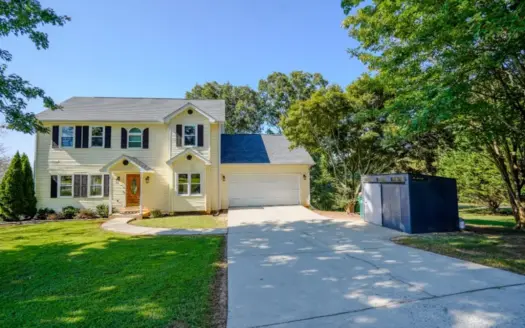 Rural Single Famly Home with Pool in Lumpkin County Georgia
