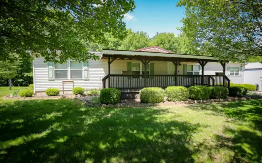 Greene County Indiana Country Home on 2 Acres For Sale