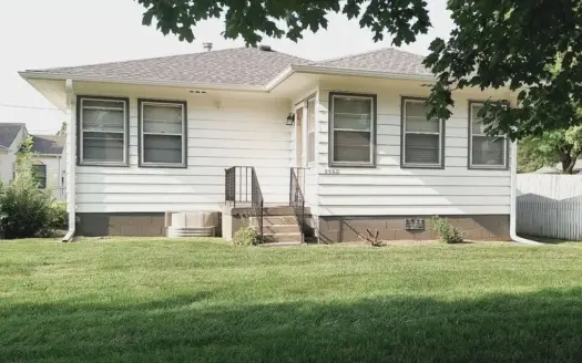 Country Home for Sale in Council Bluff, Iowa