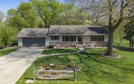 Shelby County IA Acreage With 3 Bedroom, 2 Bath Ranch-Style Home