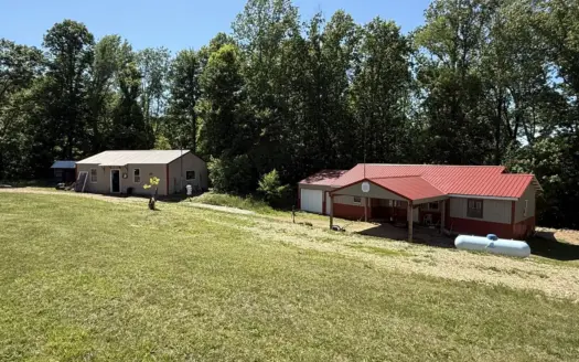 Home and Garage on 1+/- Acre Lot – Liberty Kentucky