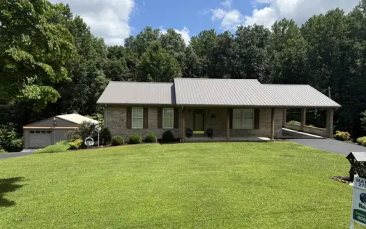 Brick Home with Finished Basement – Garage – Liberty, KY.