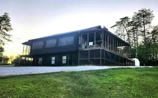 Charming Home Near Dale Hollow Lake