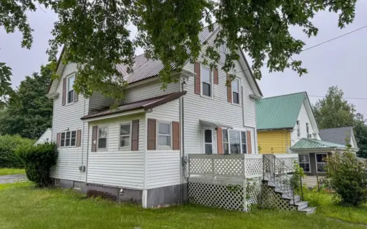 Intown 4 Bedroom New Englander on Corner Lot