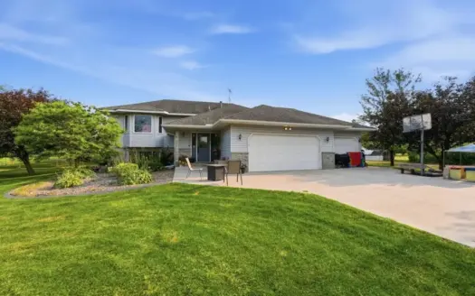 5 Bedroom Home For Sale in Foreston, MN