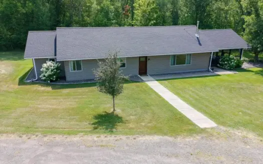 3 Bedroom Country Home on 25 Acres For Sale in Moose Lake, MN
