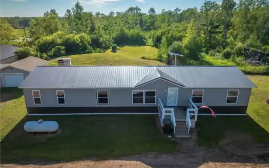 4Bd/2Ba Home w/ Outbuildings For Sale in Hinckley, MN